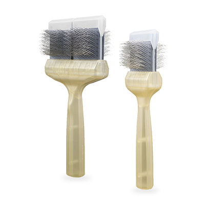 ActiVet Coat Grabber Gold in zwei Größen: Bürstenkopf 4,5 cm und 9 cm nebeneinander