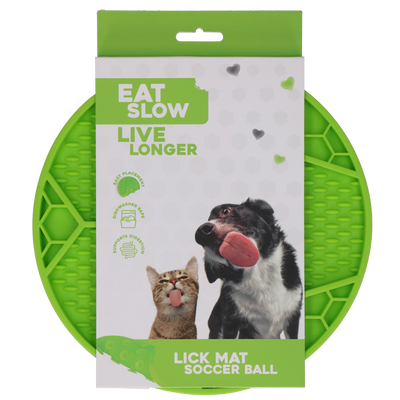 Eat Slow Live Longer Lick Mat Soccer Ball Grün